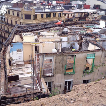 EL DERRIBO DE LOS EDIFICIOS DE EASO ESTA EN MARCHA